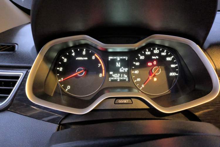 Used Baojun 310 2017 1.5L Automatic Fashion Model Instrument Cluster