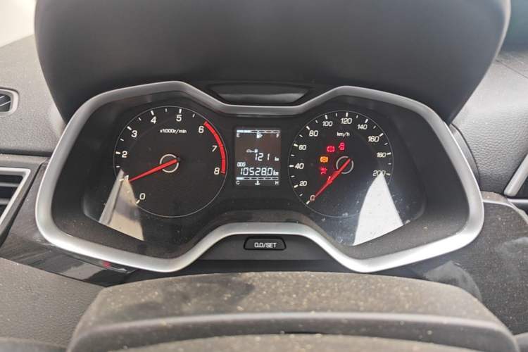 Used Baojun 310 2017 1.5L Manual Fashion Model Instrument Cluster