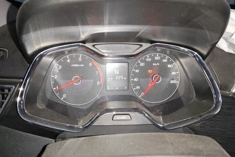 Used Baojun 310 2017 1.5L Automatic Luxury Model Instrument Cluster