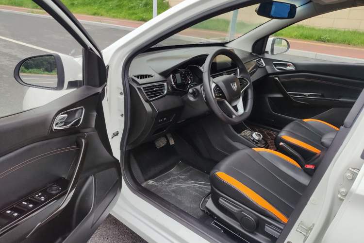 Used Baojun 310 2017 1.5L Automatic Luxury Model Interior 1