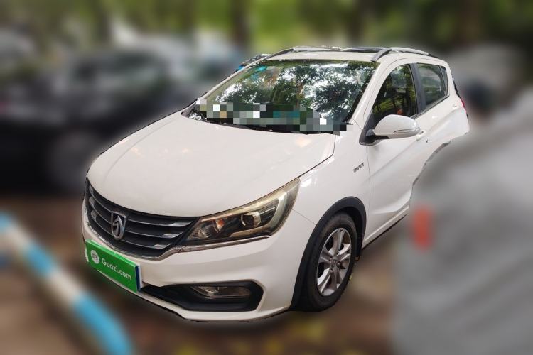Gebrauchter Baojun 310 2017 1.5L Manual Luxury Model Guazi used car, China used car export, Used car for sale, Used  cars, Cheapest cars for sale