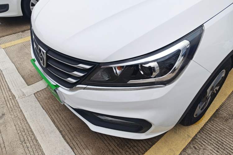 Used Baojun 310 2017 1.5L Automatic Luxury Model Left Front Headlight