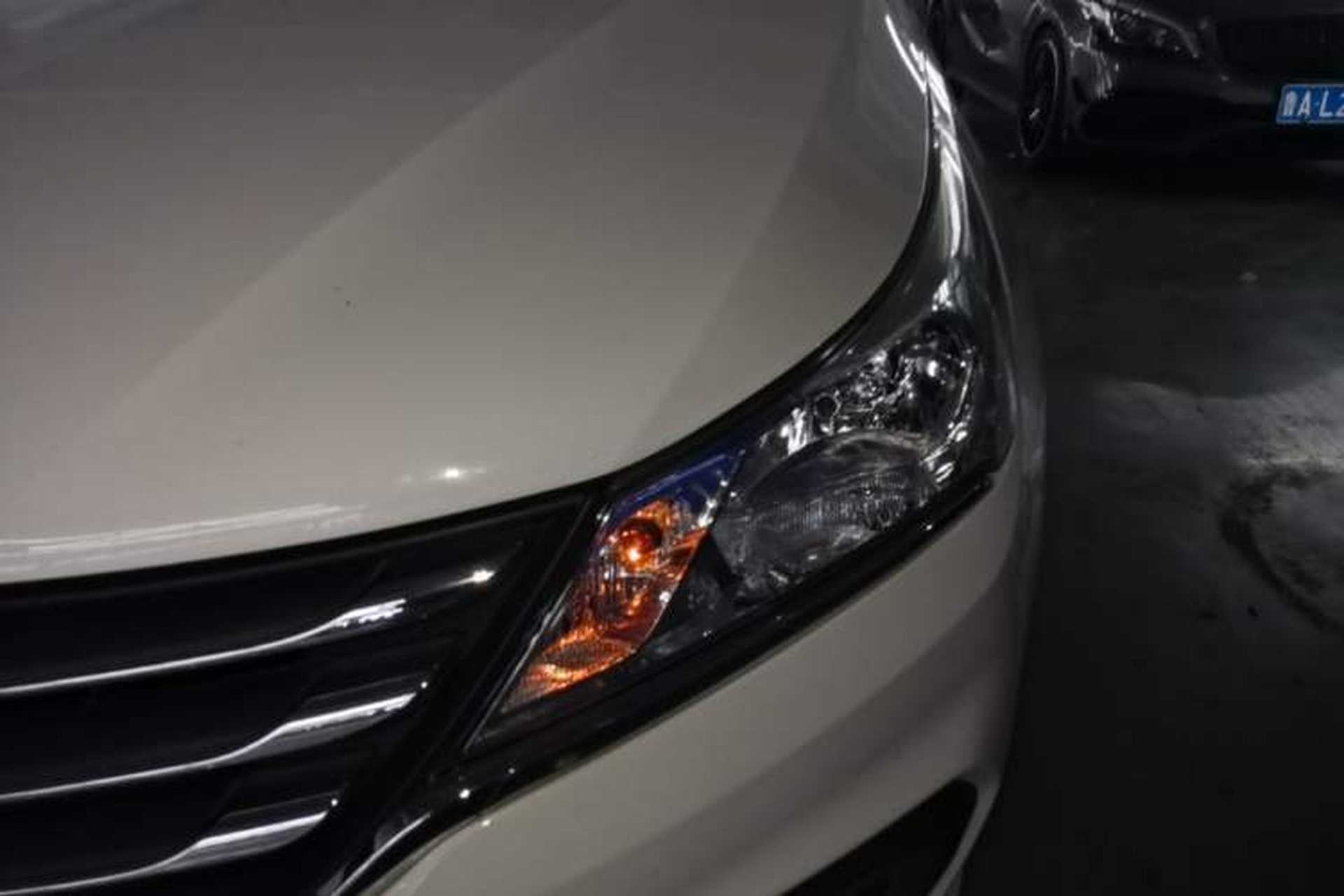 Used Baojun 310 2017 1.5L Automatic Fashion Model Left Front Headlight