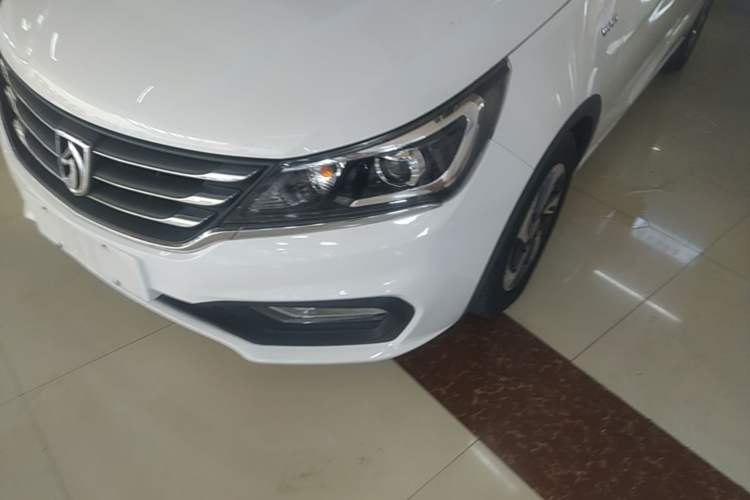 Used Baojun 310 2017 1.5L Automatic Luxury Model Left Front Headlight
