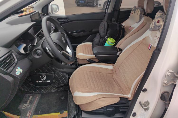 Used Baojun 310 2017 1.5L automatic comfort version Left Front Seat