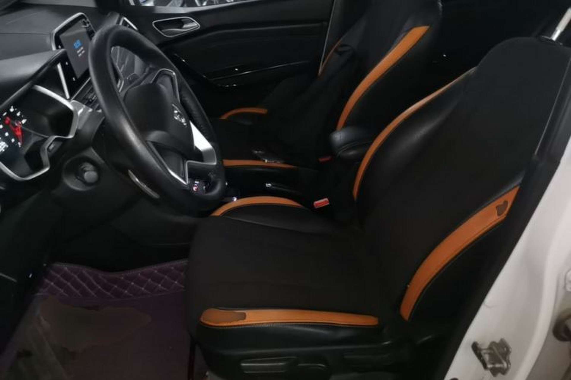 Used Baojun 310 2017 1.5L Automatic Fashion Model Left Front Seat