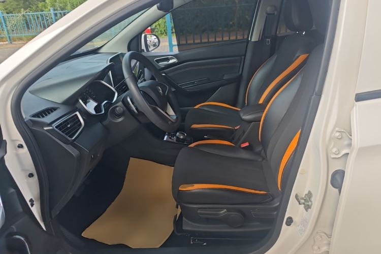 Used Baojun 310 2017 1.5L Automatic Fashion Model Left Front Seat