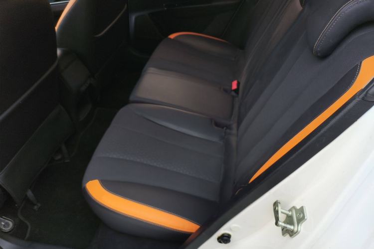Used Baojun 310 2017 1.5L Automatic Fashion Model Left Rear Seat