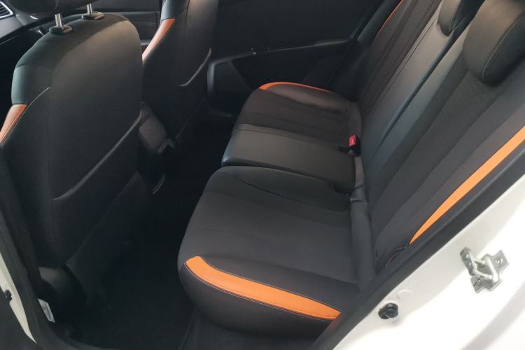 Used Baojun 310 2017 1.5L Automatic Fashion Model Left Rear Seat
