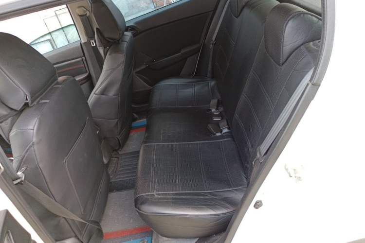 Used Baojun 310 2017 1.5L automatic comfort version Left Rear Seat
