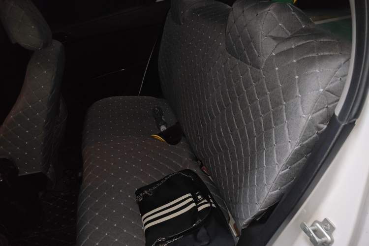 Used Baojun 310 2017 1.5L automatic comfort version Left Rear Seat