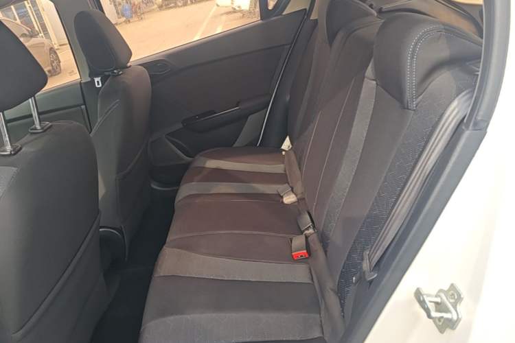 Used Baojun 310 2017 1.5L automatic comfort version Left Rear Seat