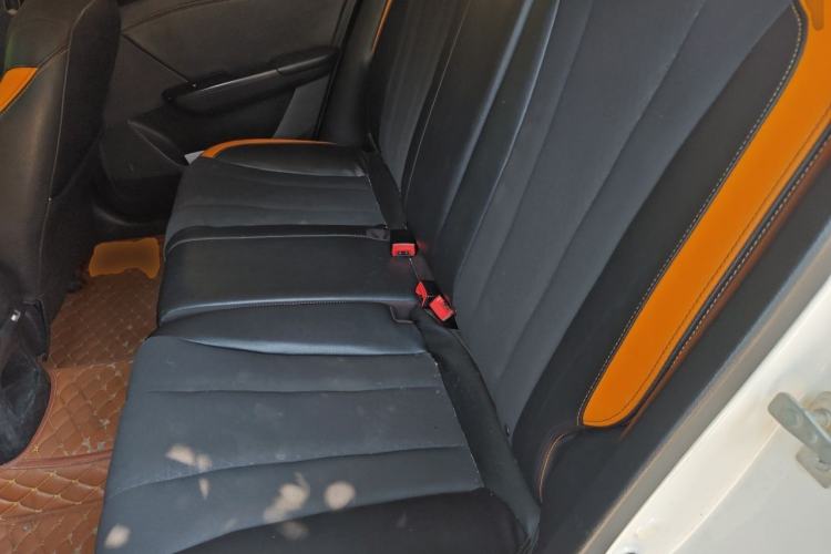 Used Baojun 310 2017 1.5L Automatic Fashion Model Left Rear Seat