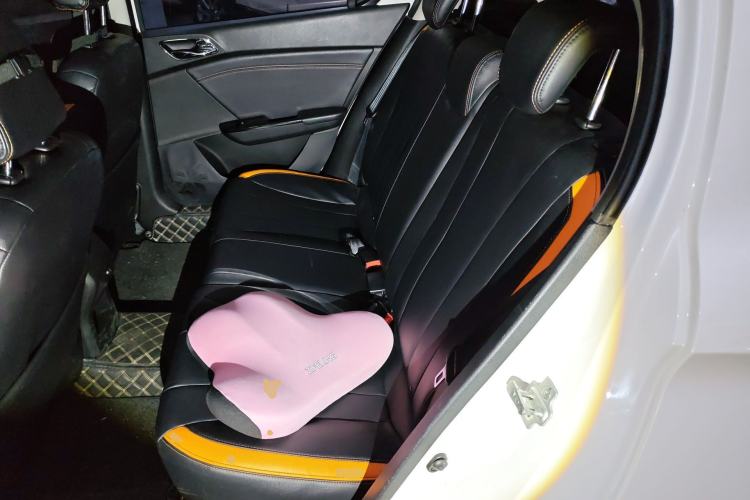 Used Baojun 310 2017 1.5L Automatic Luxury Model Left Rear Seat