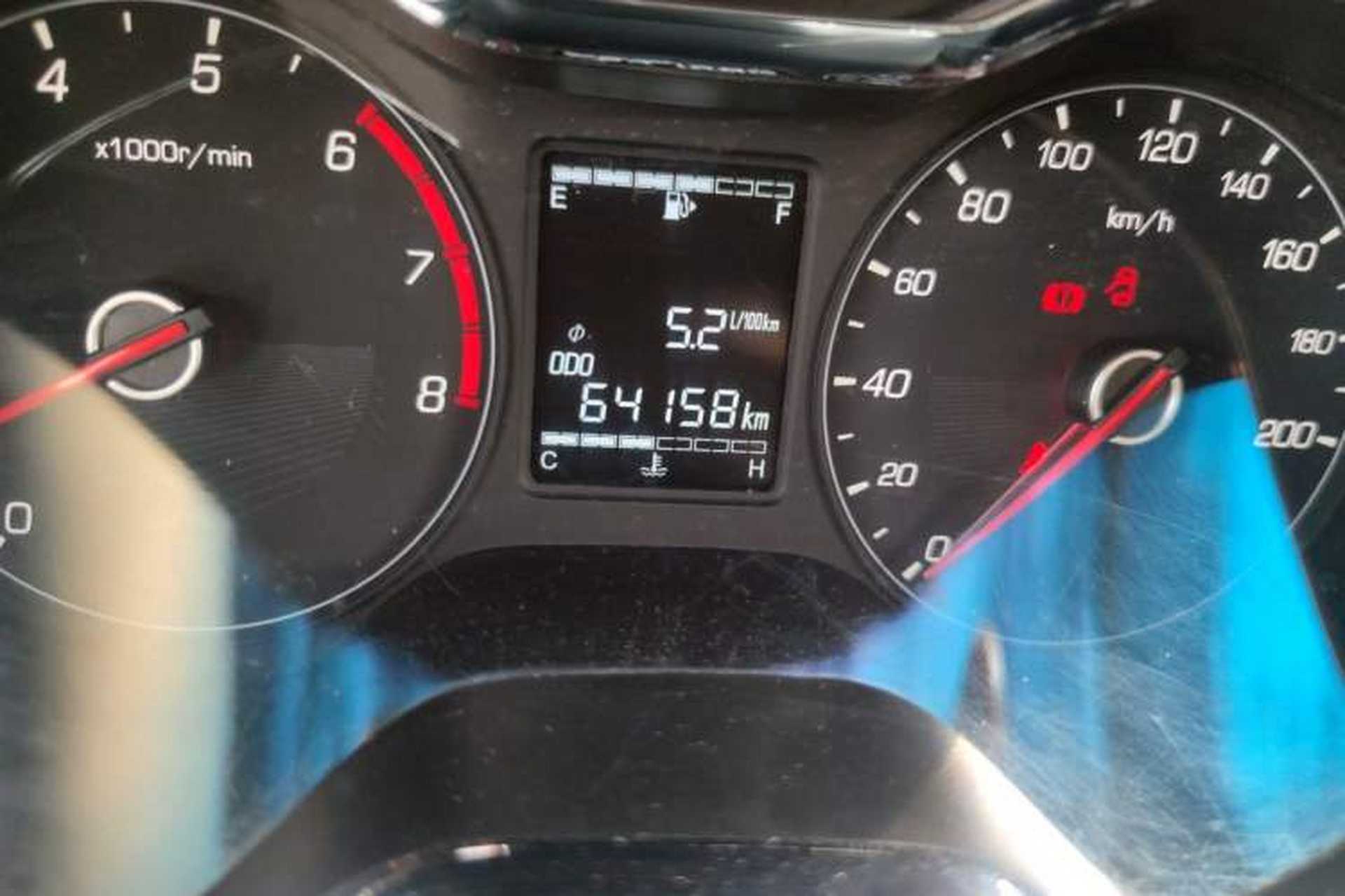 Used Baojun 310 2017 1.5L Manual Luxury Model Odometer Close Up