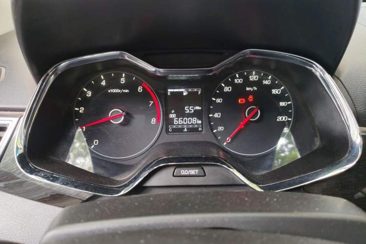 Used Baojun 310 2017 1.5L Manual Luxury Model Odometer Close Up