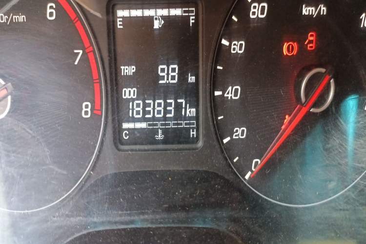 Used Baojun 310 2017 1.5L Manual Luxury Model Odometer Close Up