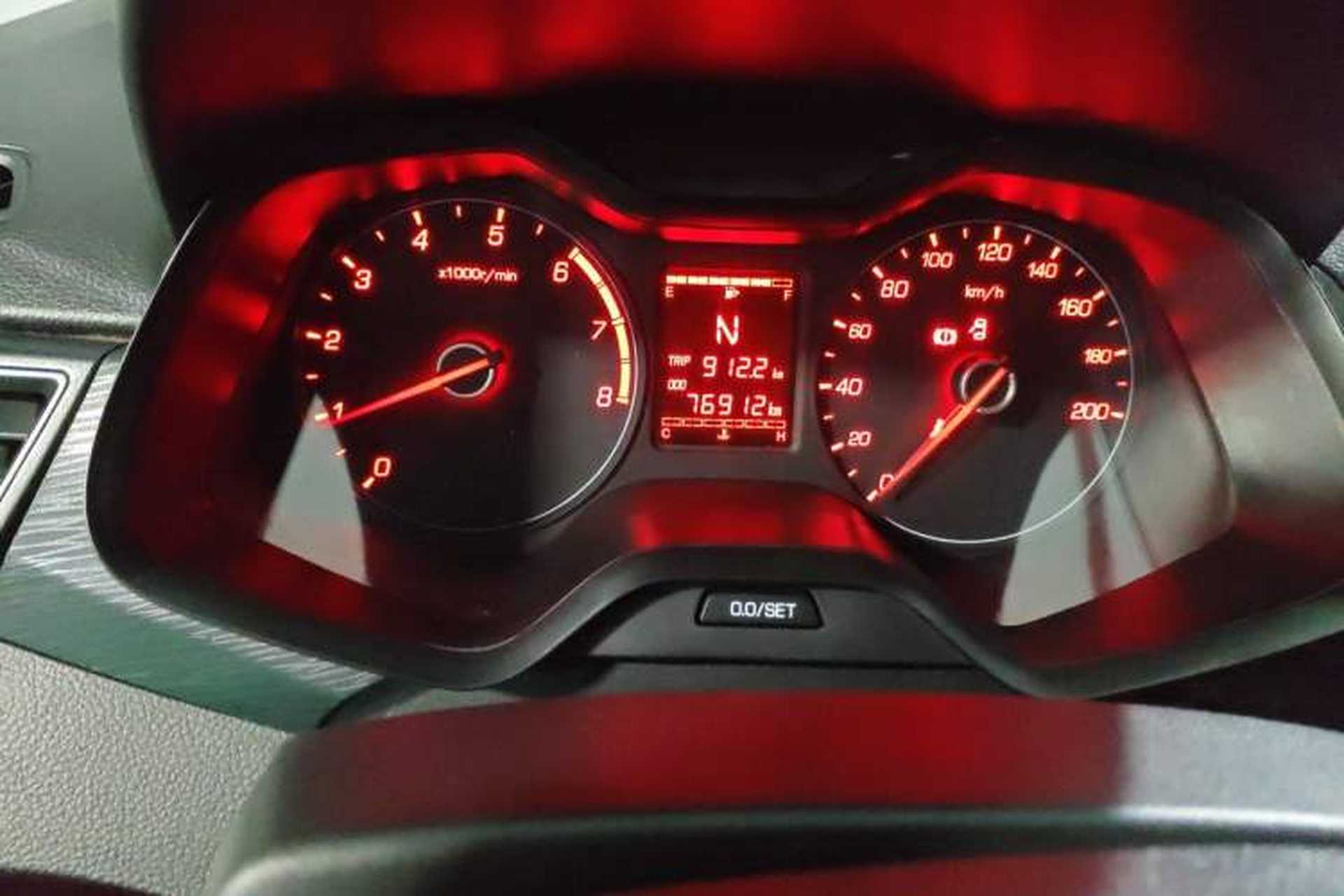 Used Baojun 310 2017 1.5L automatic comfort version Odometer Close Up