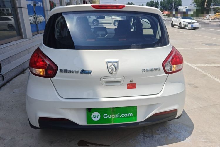 Used Baojun 310 2017 1.5L automatic comfort version Rear