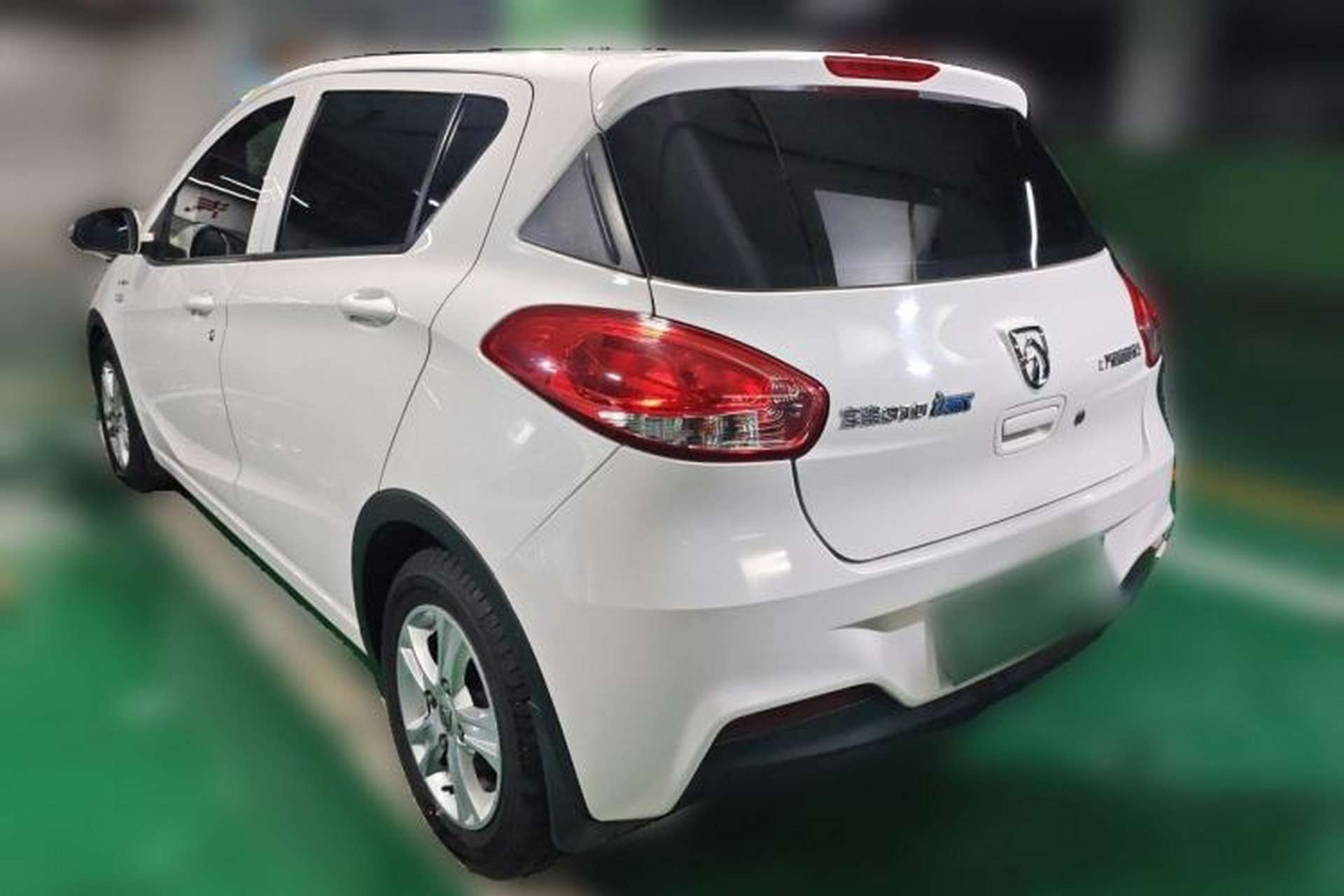 Used Baojun 310 2017 1.5L automatic comfort version Rear Left 45 Deg