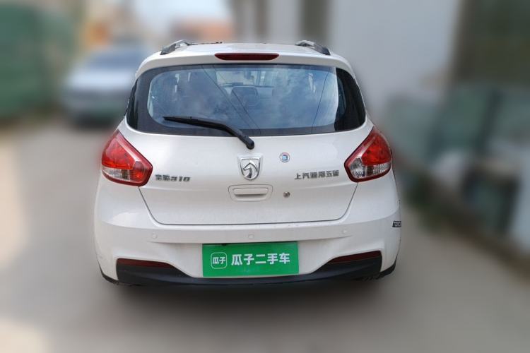 Used Baojun 310 2017 1.5L automatic comfort version Rear