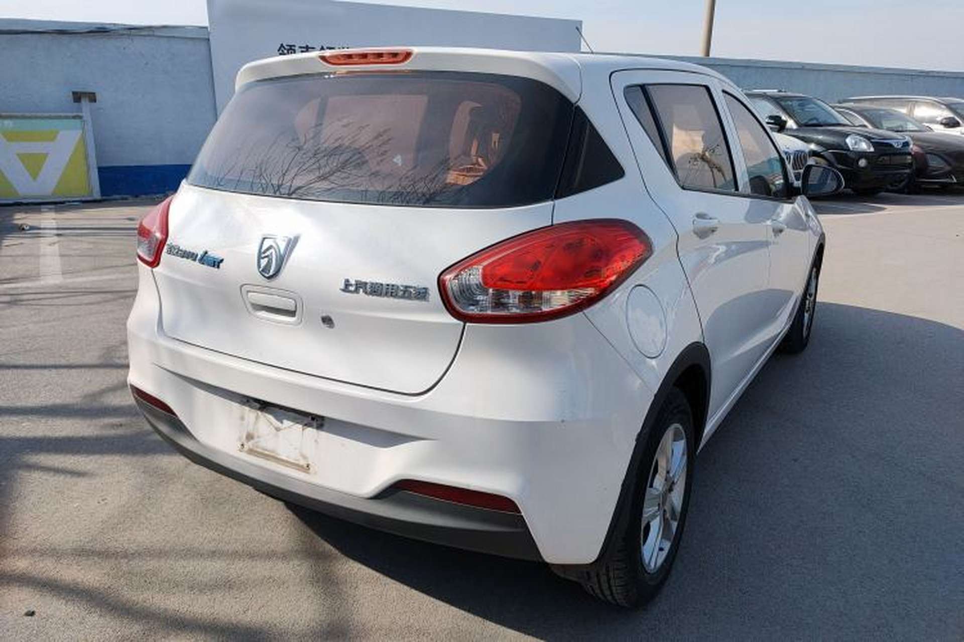 Used Baojun 310 2017 1.5L automatic comfort version Rear Right 45 Deg