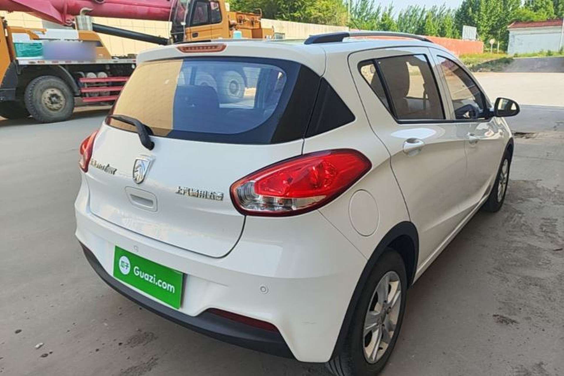 Used Baojun 310 2017 1.5L Automatic Fashion Model Rear Right 45 Deg