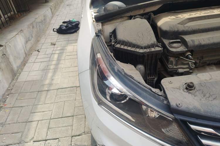 Used Baojun 310 2017 1.5L Automatic Luxury Model Right Front Headlight