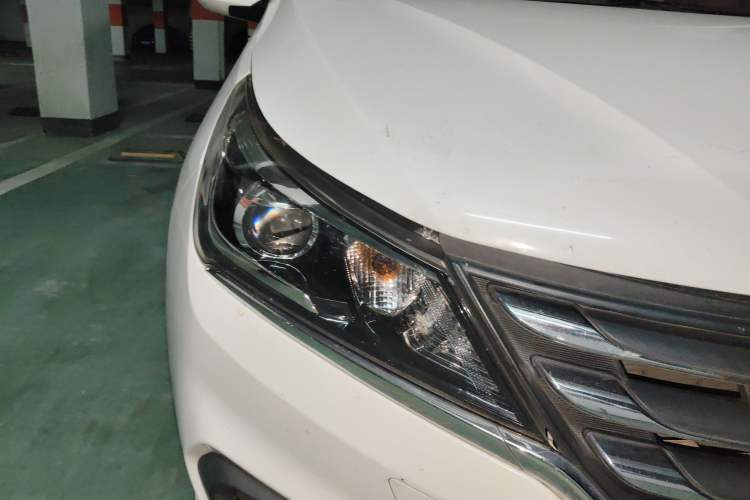 Used Baojun 310 2017 1.5L Automatic Luxury Model Right Front Headlight