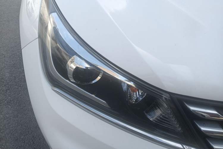 Used Baojun 310 2017 1.5L Automatic Luxury Model Right Front Headlight
