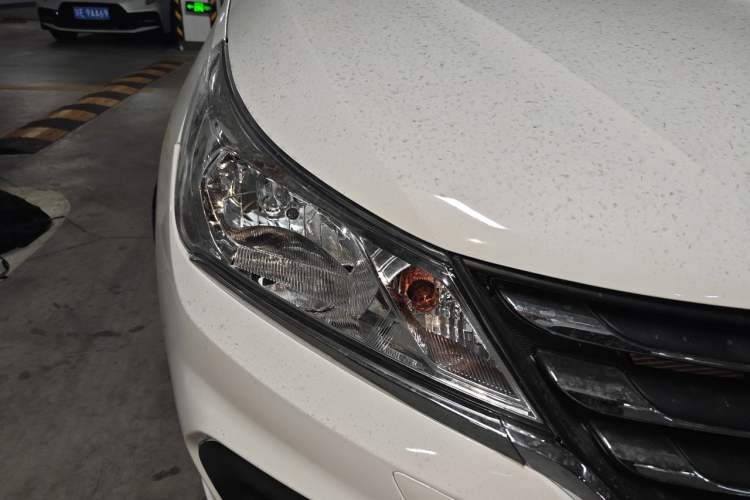 Used Baojun 310 2017 1.5L manual Comfort trim Right Front Headlight