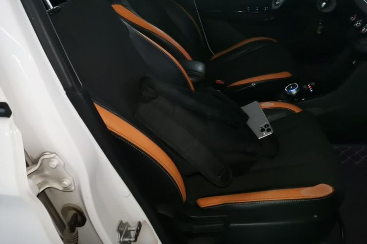 Used Baojun 310 2017 1.5L Automatic Fashion Model Right Front Seat
