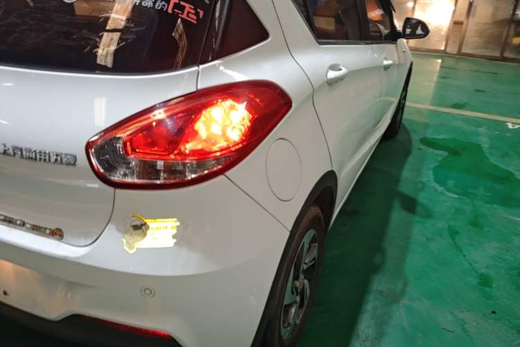 Used Baojun 310 2017 1.5L Automatic Luxury Model Right Rear Taillight