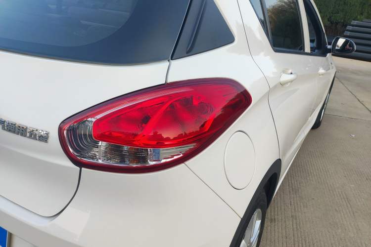 Used Baojun 310 2017 1.5L Manual Fashion Model Right Rear Taillight