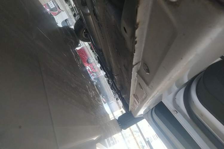 Used Baojun 310 2017 1.5L Automatic Luxury Model Right Side Sill