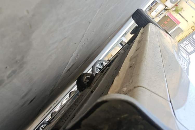 Used Baojun 310 2017 1.5L Automatic Fashion Model Right Side Sill