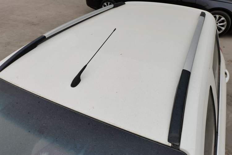 Used Baojun 310 2017 1.5L Automatic Fashion Model Roof