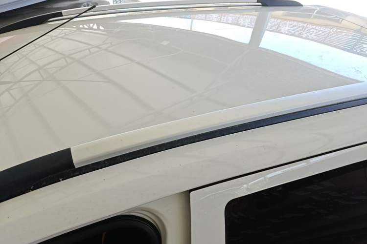 Used Baojun 310 2017 1.5L Automatic Fashion Model Roof
