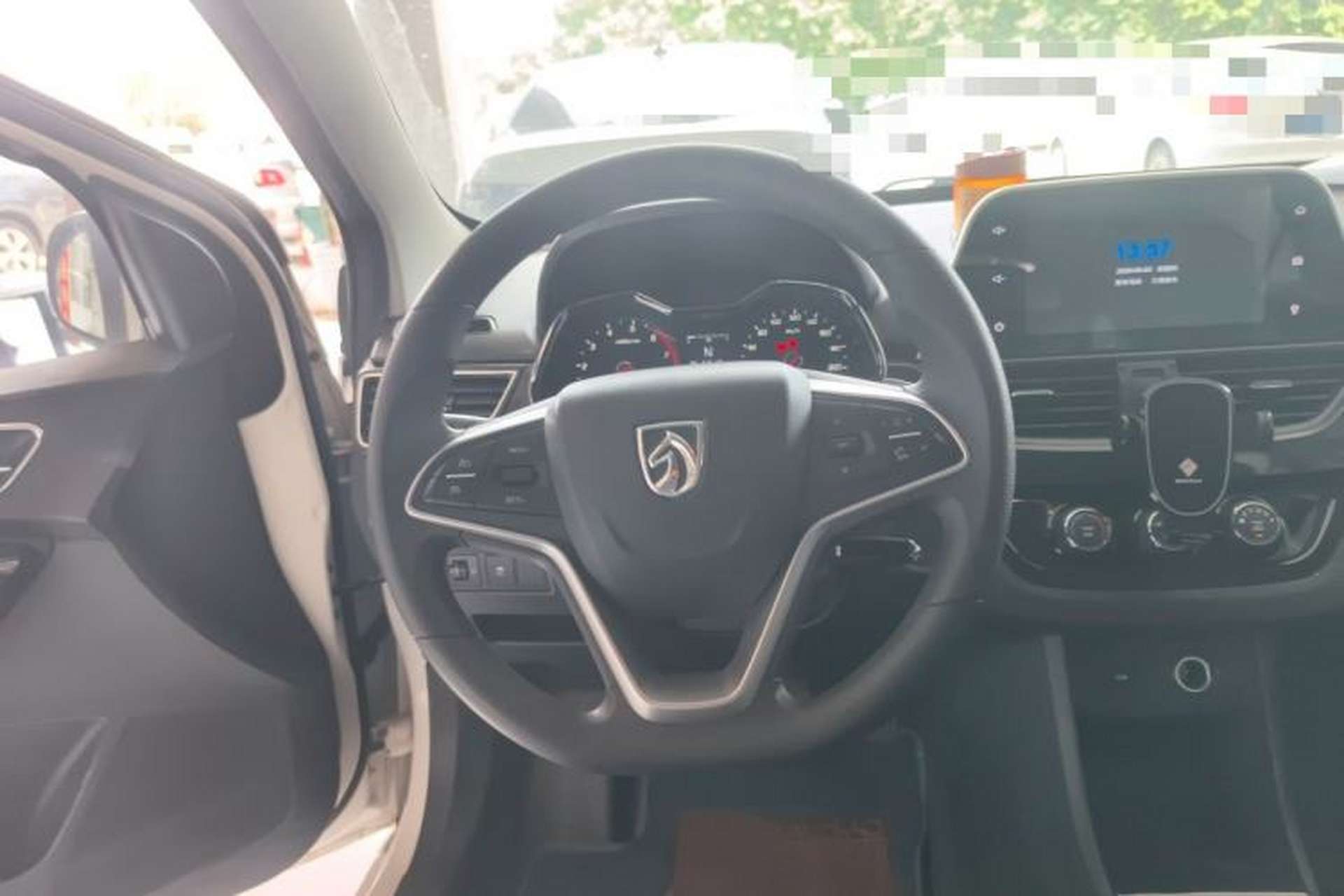 Used Baojun 310 2017 1.5L Automatic Luxury Model Steering Wheel