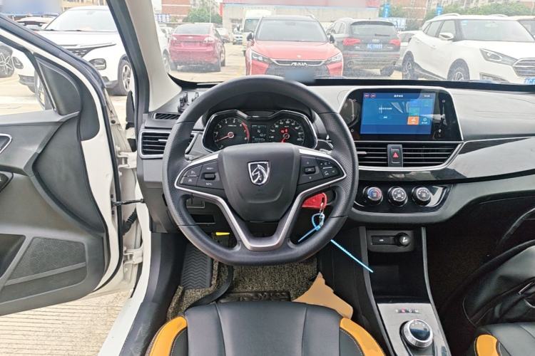 Used Baojun 310 2017 1.5L Automatic Luxury Model Steering Wheel