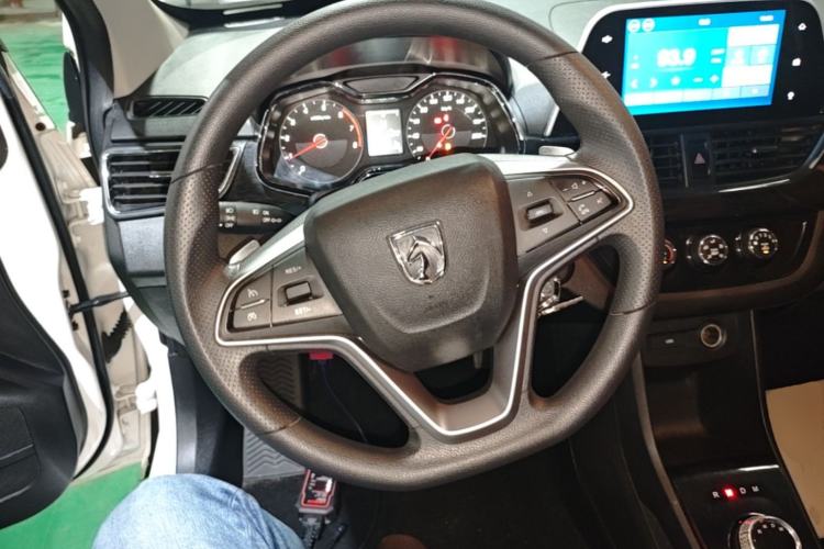 Used Baojun 310 2017 1.5L Automatic Luxury Model Steering Wheel