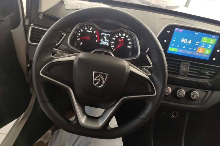 Used Baojun 310 2017 1.5L Automatic Fashion Model Steering Wheel