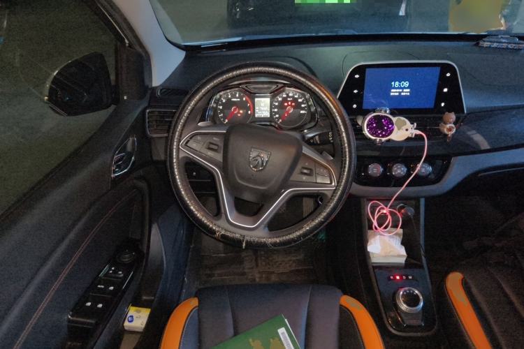 Used Baojun 310 2017 1.5L Automatic Luxury Model Steering Wheel