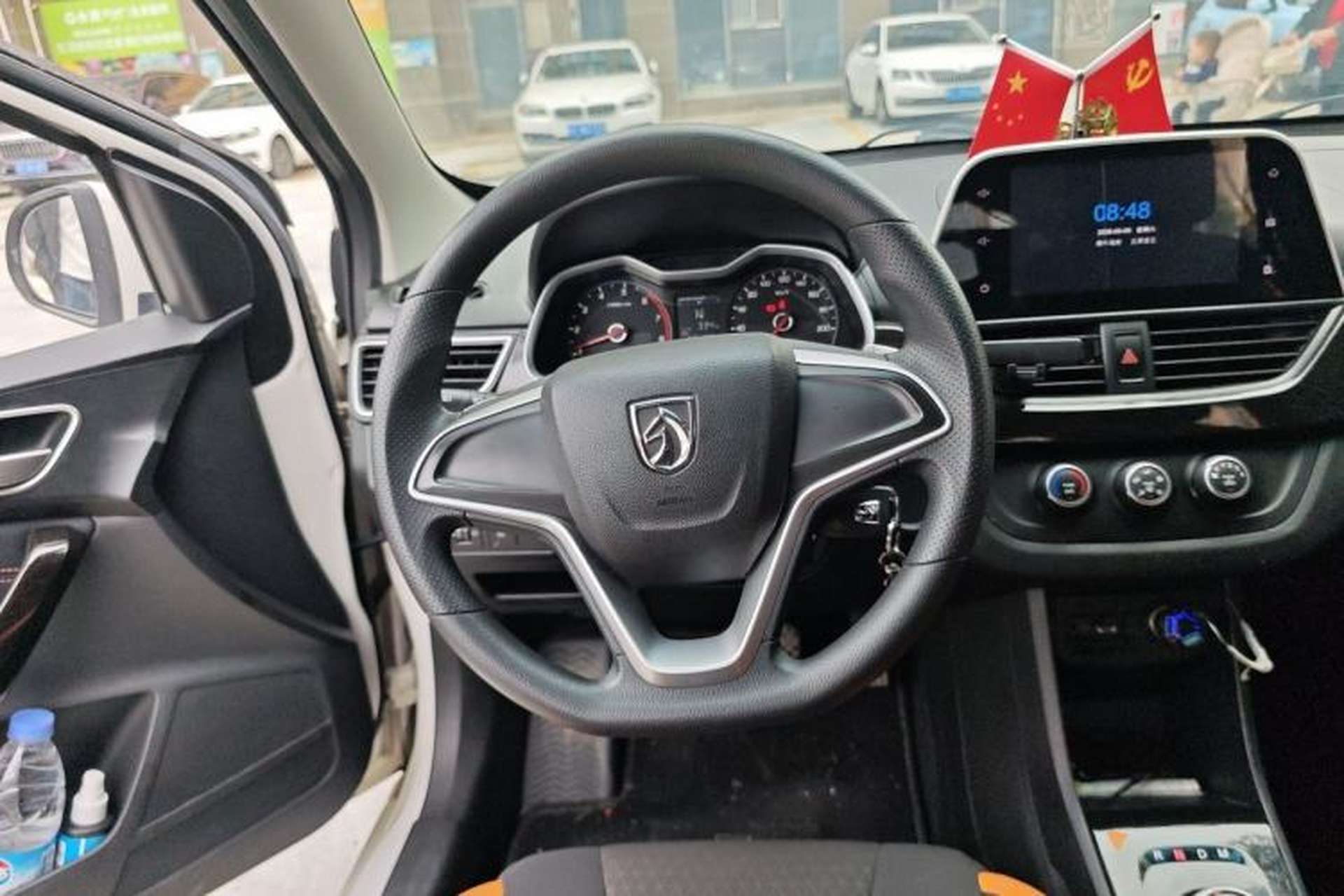 Used Baojun 310 2017 1.5L Automatic Fashion Model Steering Wheel