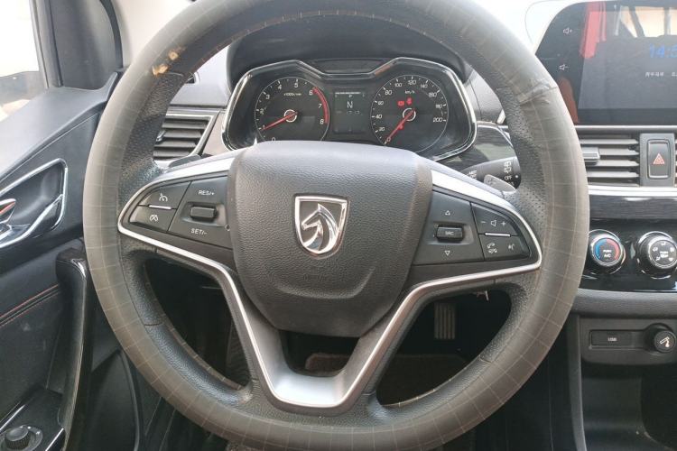 Used Baojun 310 2017 1.5L Automatic Luxury Model Steering Wheel