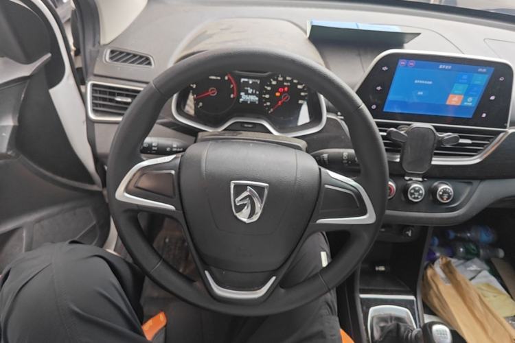 Used Baojun 310 2017 1.5L Manual Fashion Model Steering Wheel