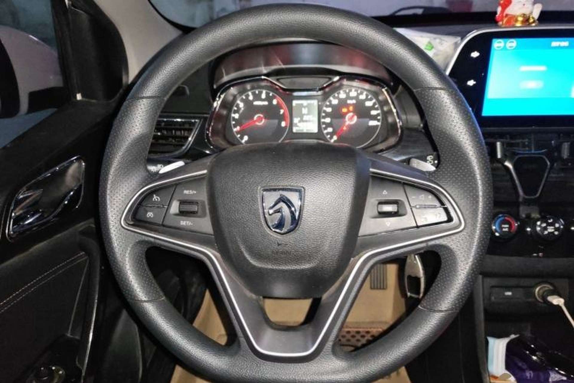 Used Baojun 310 2017 1.5L Automatic Luxury Model Steering Wheel