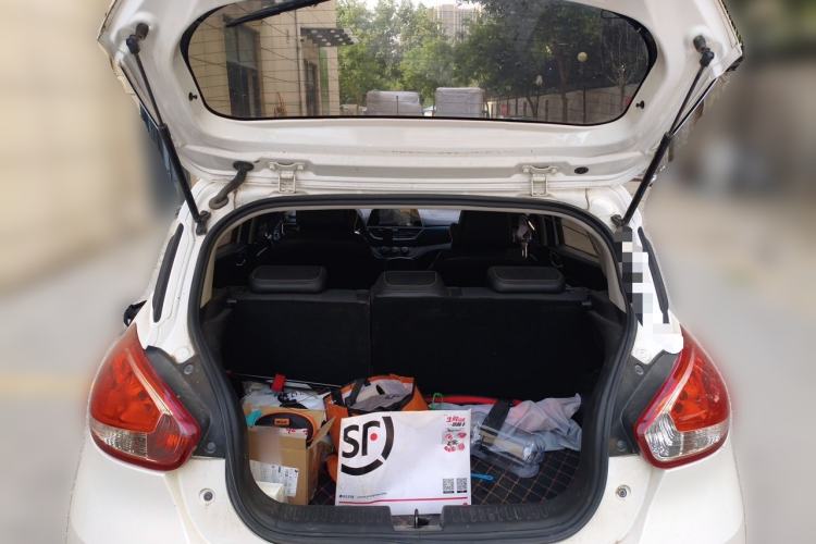 Used Baojun 310 2017 1.5L Automatic Fashion Model Trunk