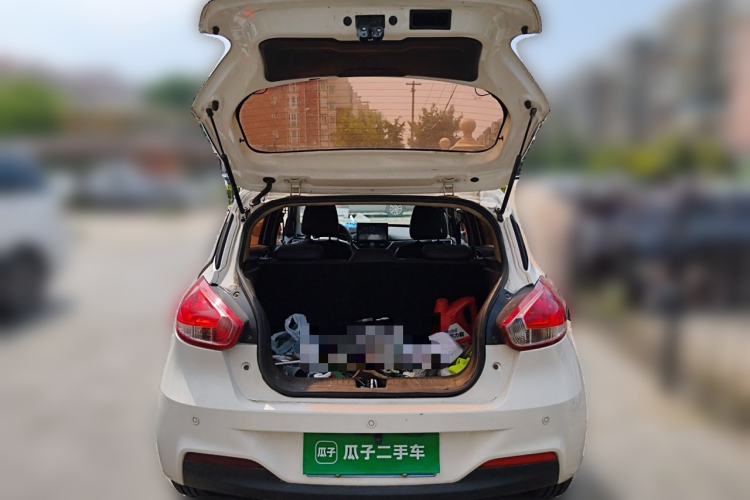 Used Baojun 310 2017 1.5L Automatic Fashion Model Trunk