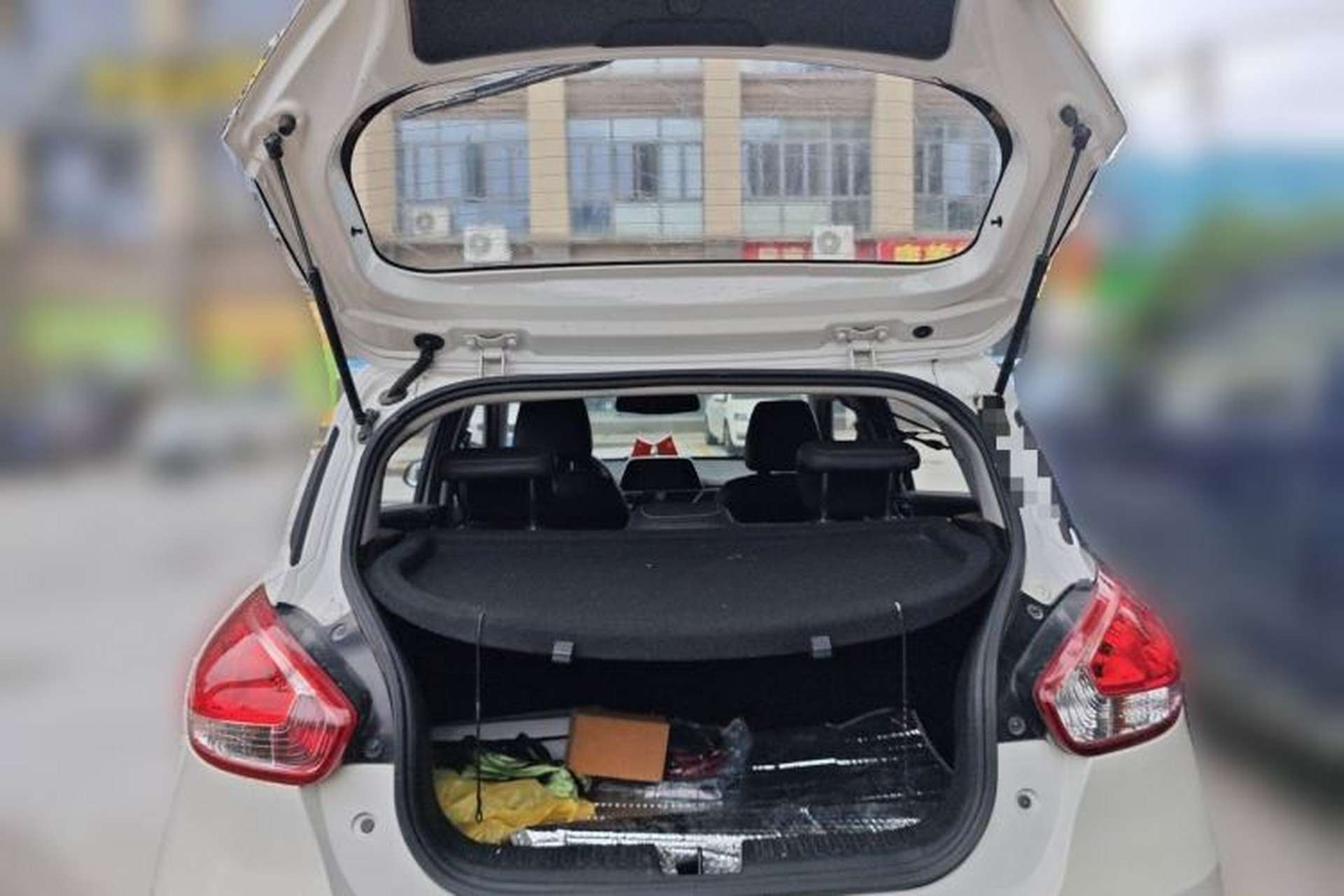 Used Baojun 310 2017 1.5L Automatic Fashion Model Trunk